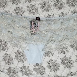 🆕️ La Senza Brazilian Lace Panties Size XL